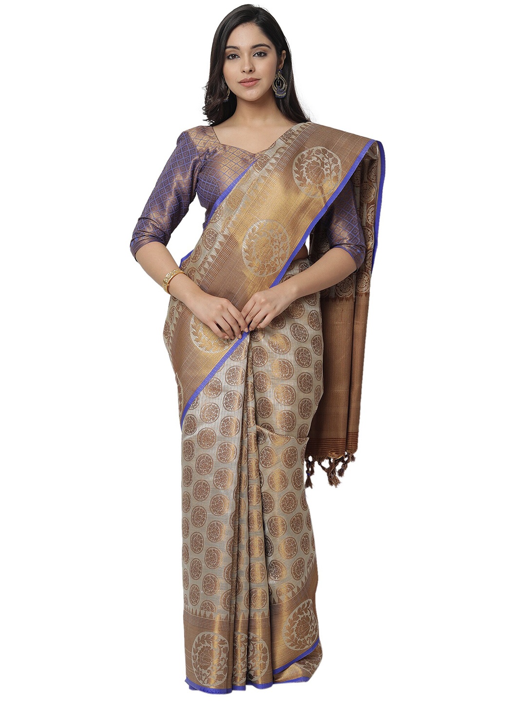 

PERFECTBLUE Grey & Gold-Toned Woven Design Zari Silk Blend Saree