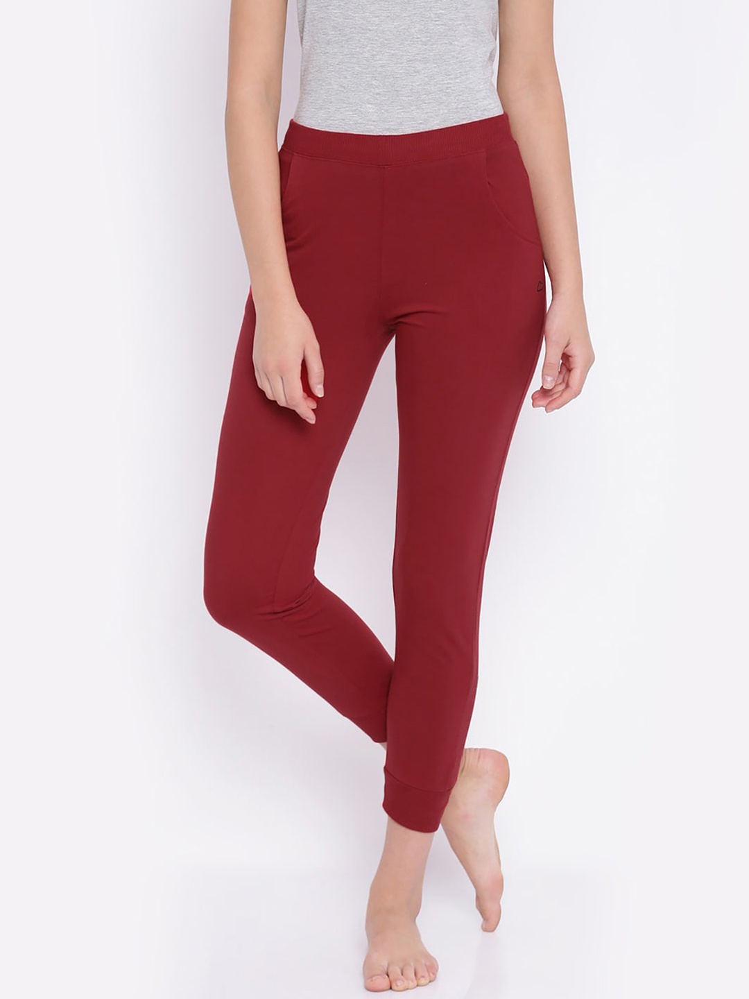 

Sweet Dreams Women Red Solid Cotton Joggers