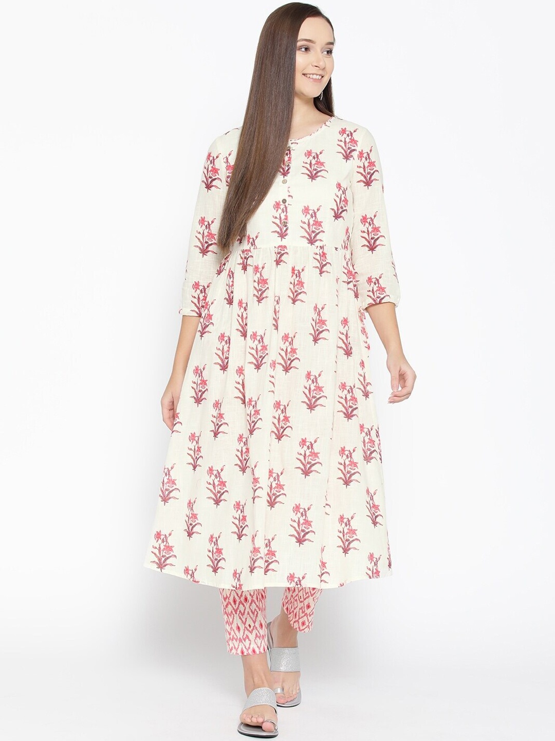 

Be Indi Women Off White Floral Printed Pleated Pure Cotton Kurta with Trousers