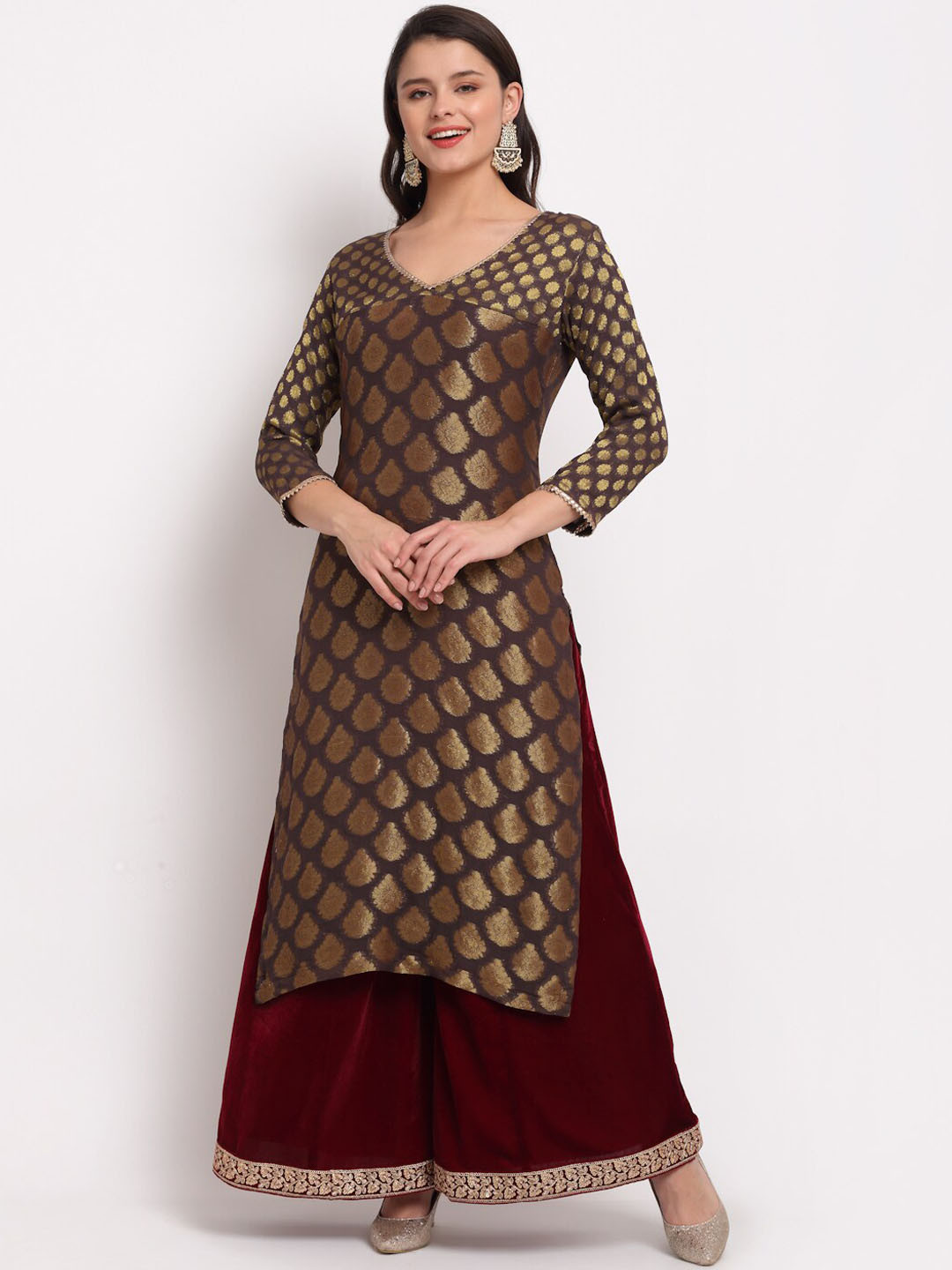 

anokherang Women Grey Gotta Patti Kurta with Velvet Palazzos