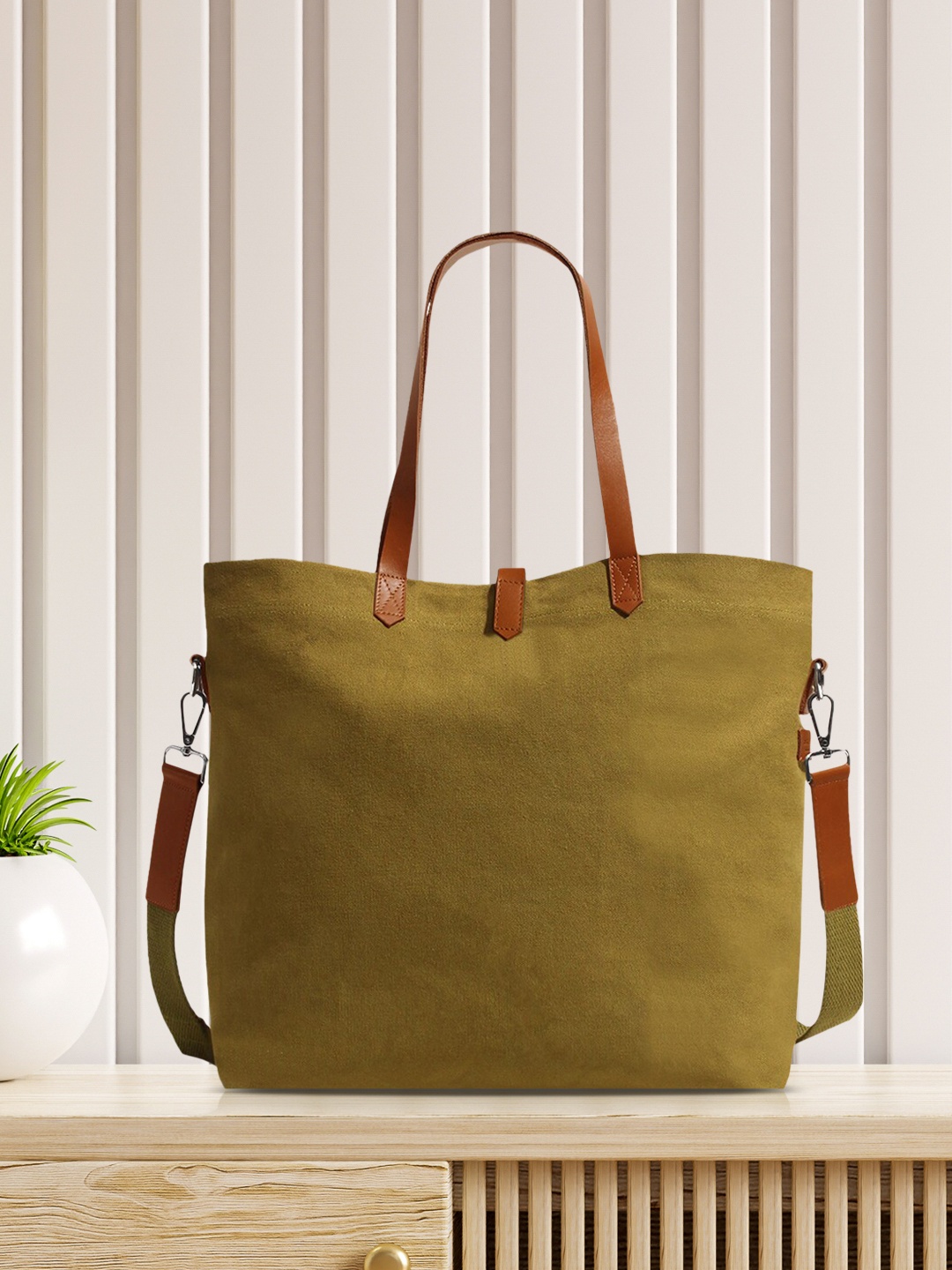 

DailyObjects Green Structured Tote Bag