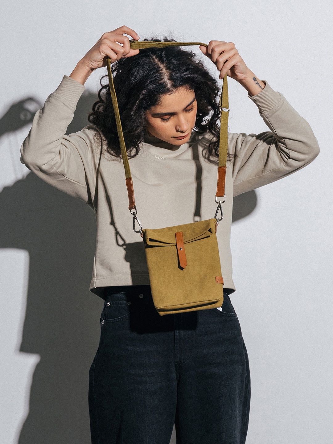

DailyObjects Women Green Shopper Sling Bag