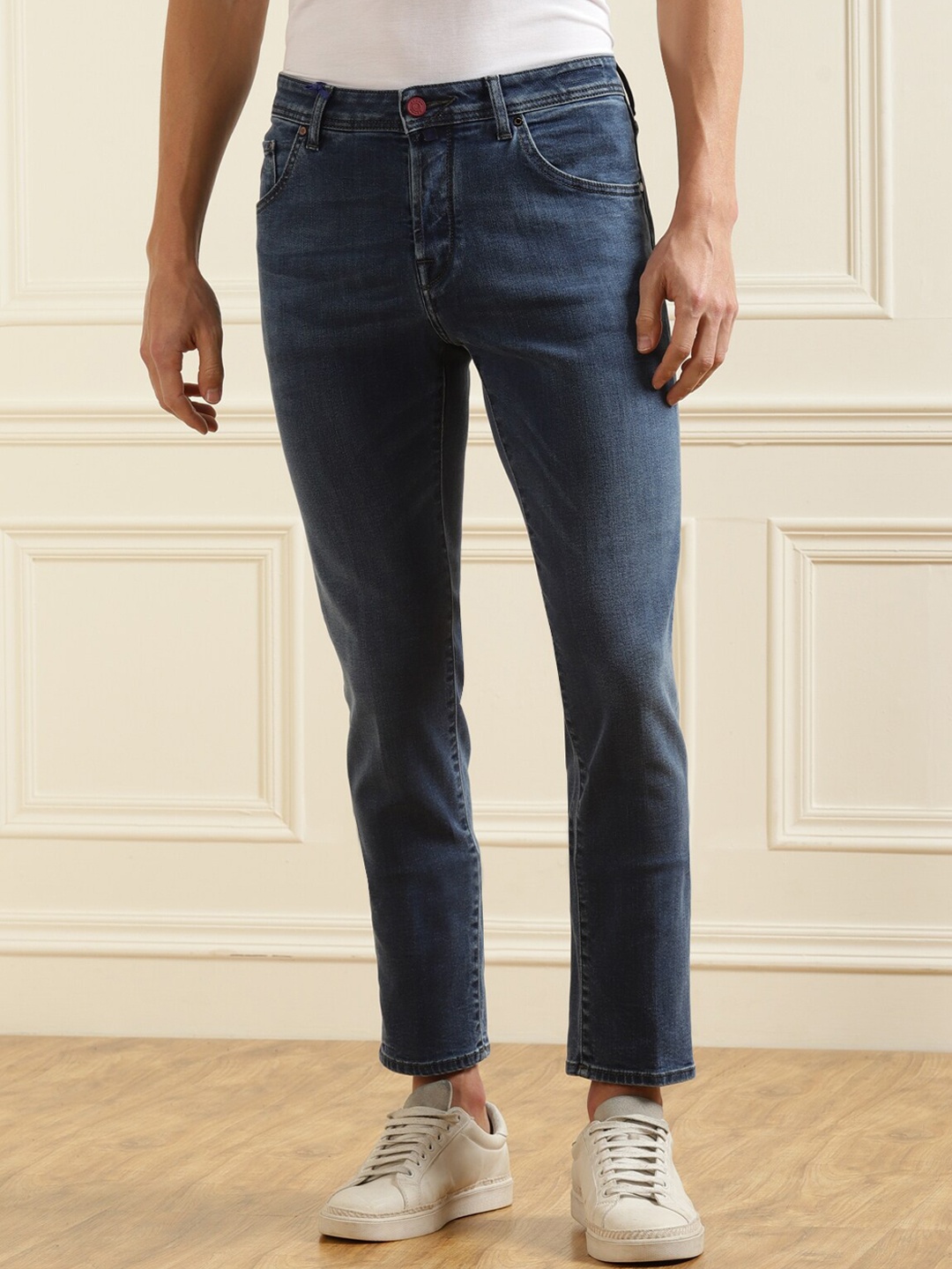 

Jacob Cohen Men Blue Slim Fit Light Fade Jeans