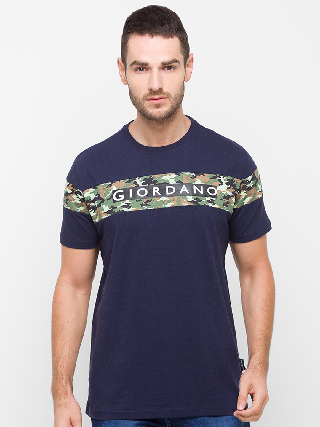 

GIORDANO Men Navy Blue Brand Logo Printed Slim Fit Cotton T-shirt