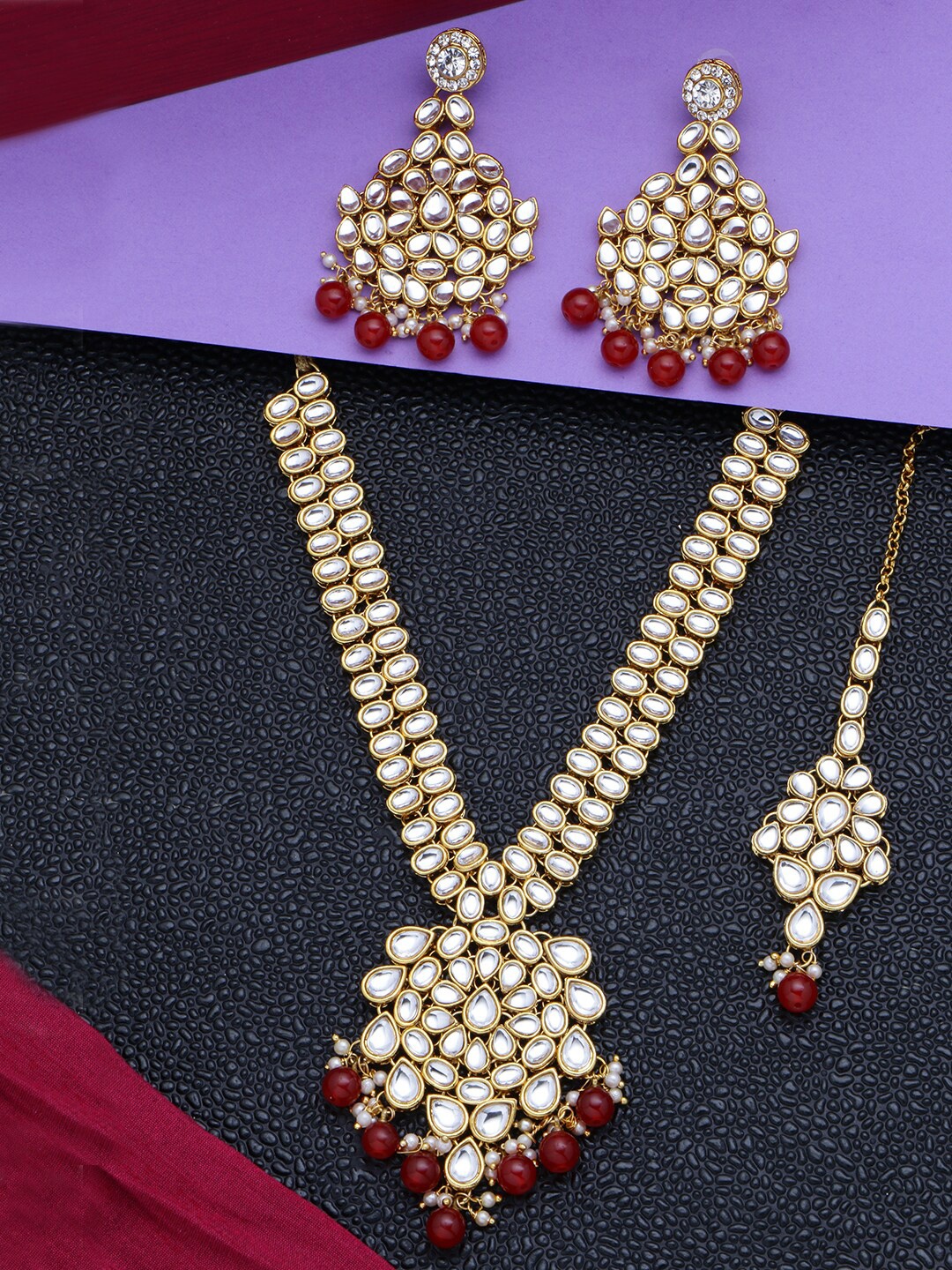 

LIVE EVIL Maroon & Gold-Plated Kundan Studded Jewellery Set With Maang Tika