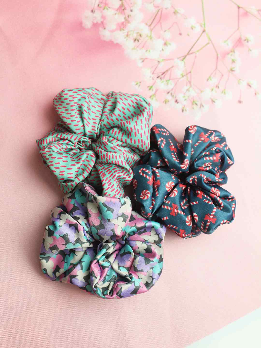 

Tossido Women Green & Teal Set of 3 Printed Satin Fluffy Scrunchies