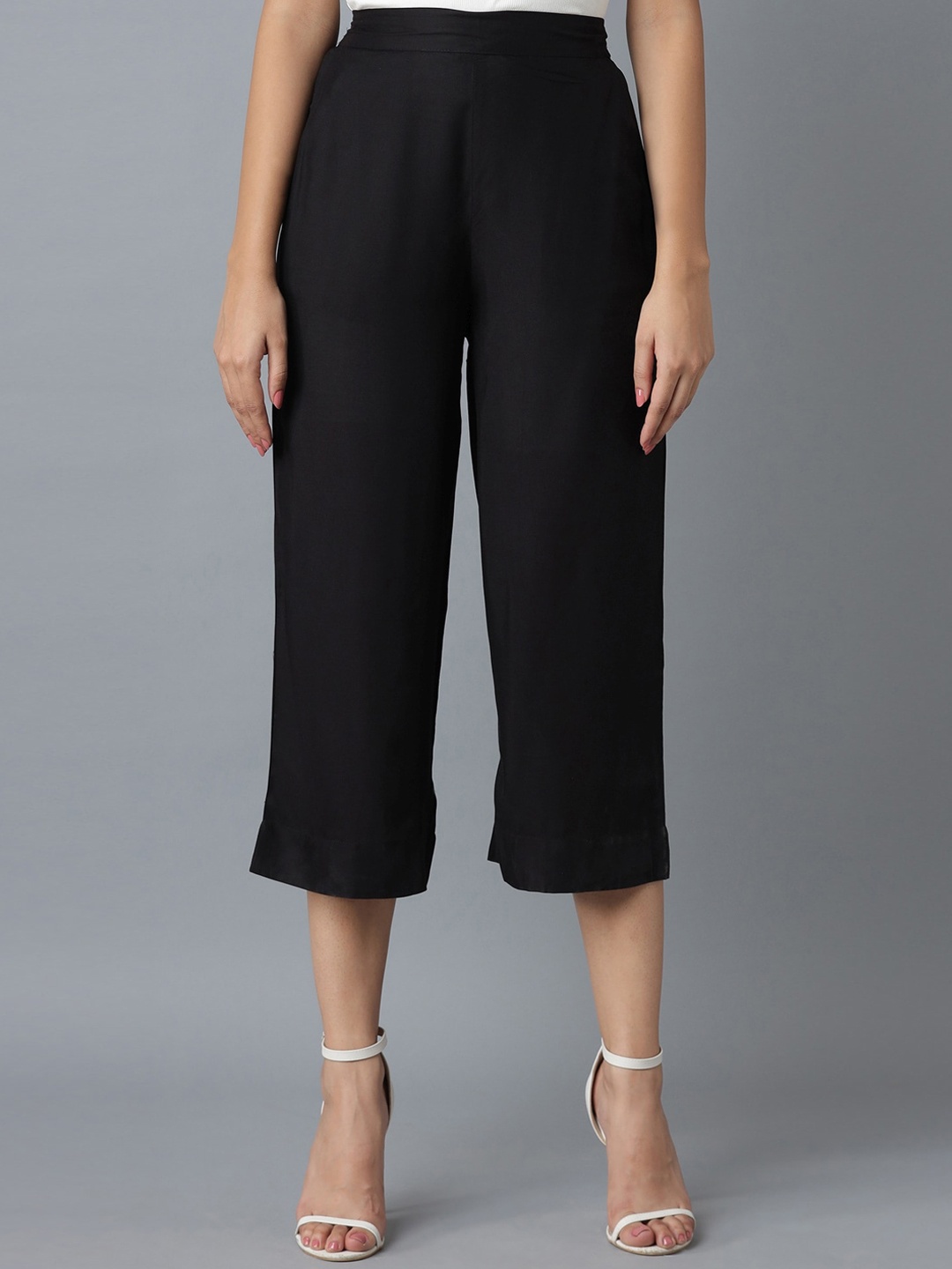 

elleven Women Black Solid Straight Fit Culottes