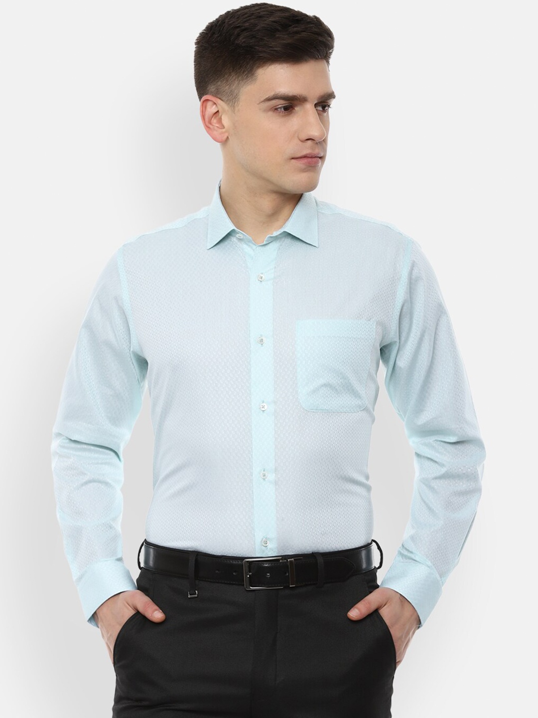 

Van Heusen Men Blue Solid Pure Cotton Formal Shirt