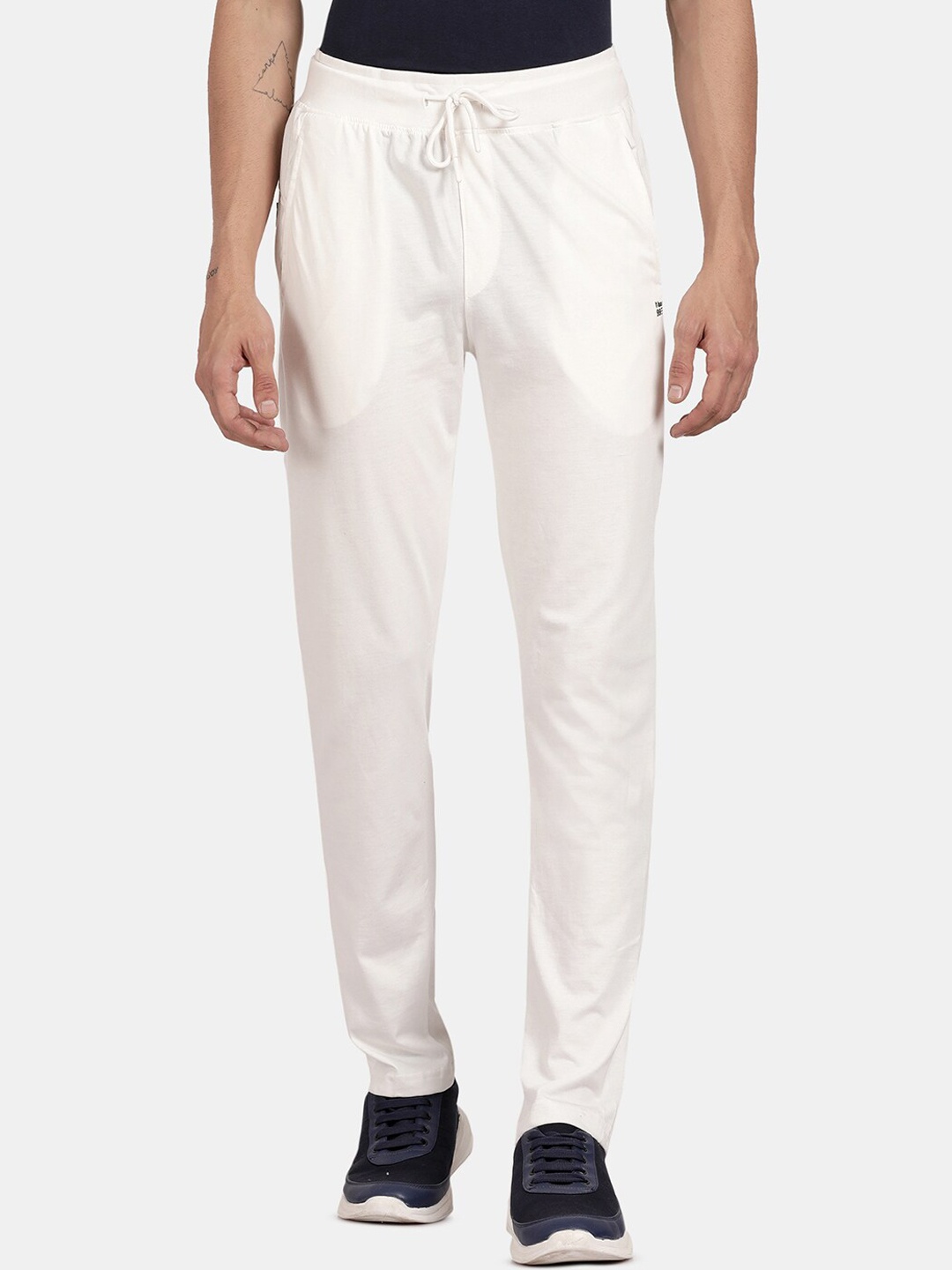 

t-base Men White Solid Cotton Track Pants