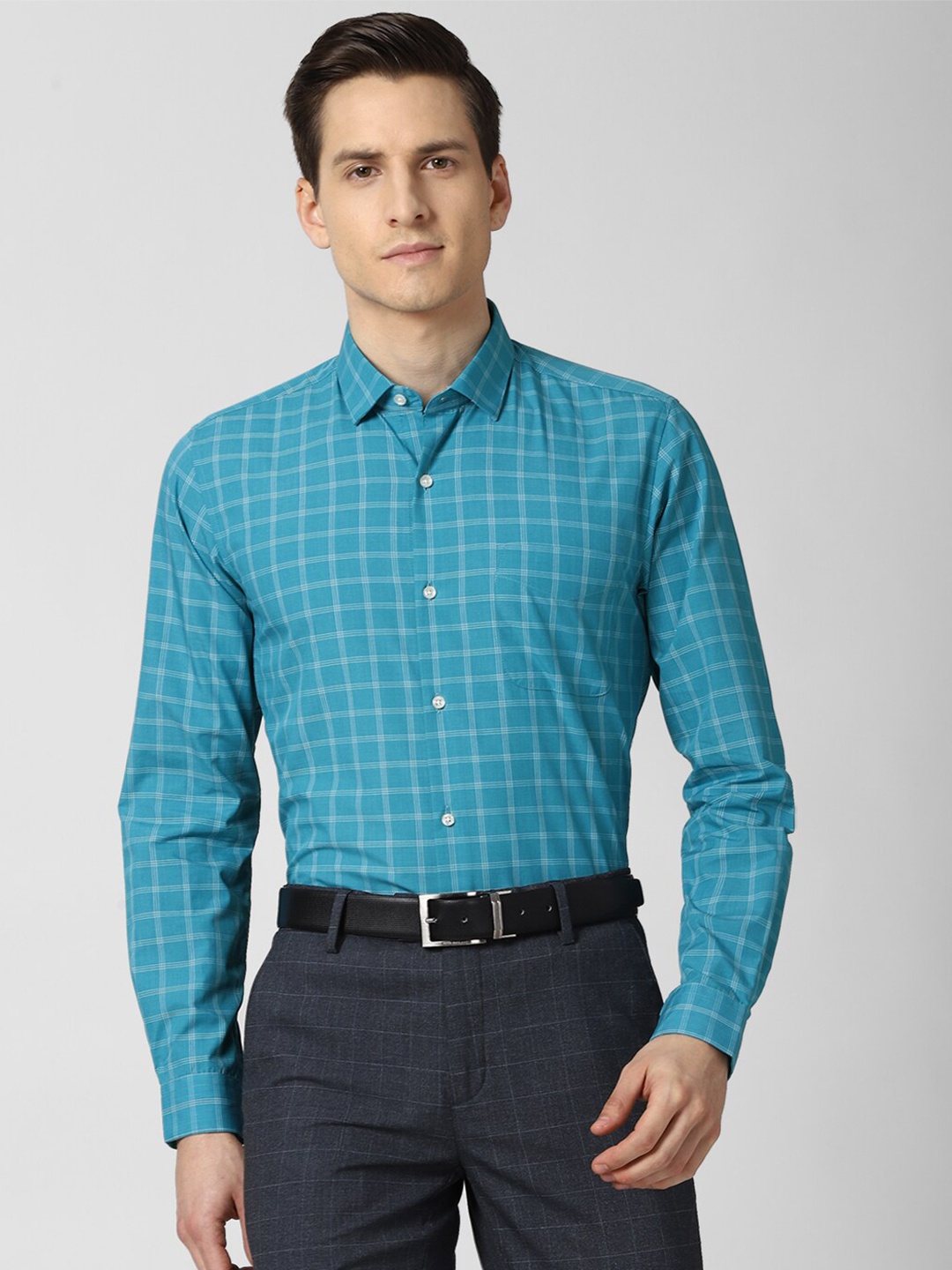 

Peter England Men Blue Slim Fit Checked Formal Shirt