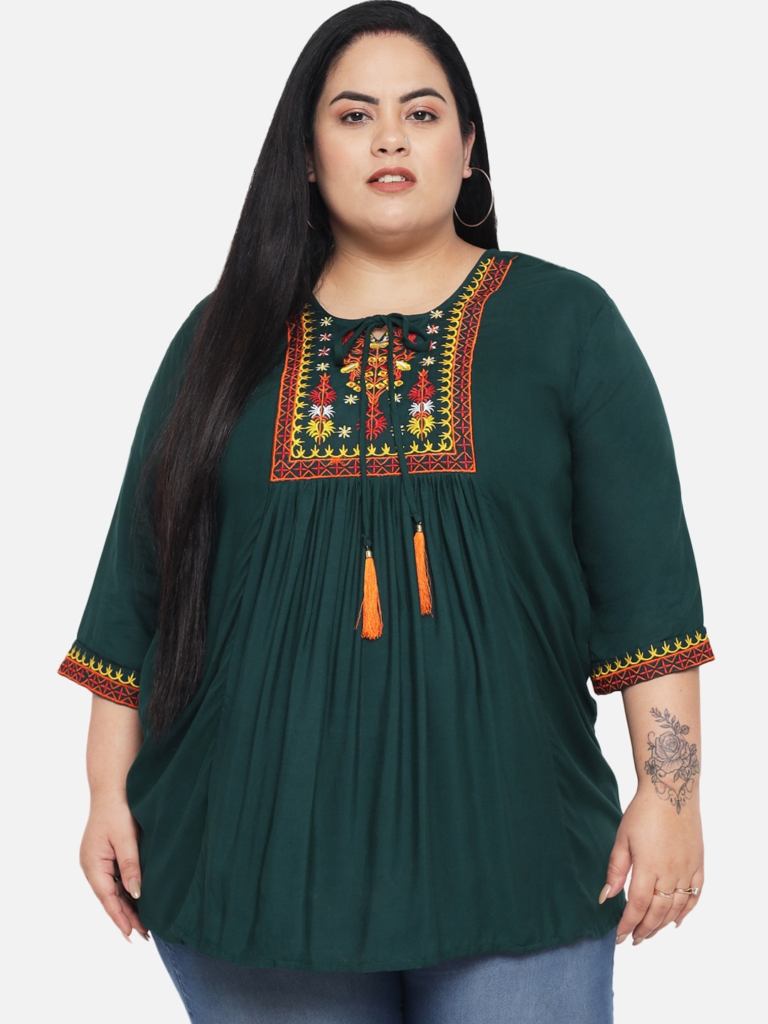 

Indietoga Green Plus Size Embroidered Regular Fit Top