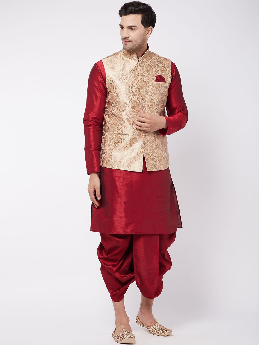

VASTRAMAY Men Maroon Floral Kurta with Dhoti Pants