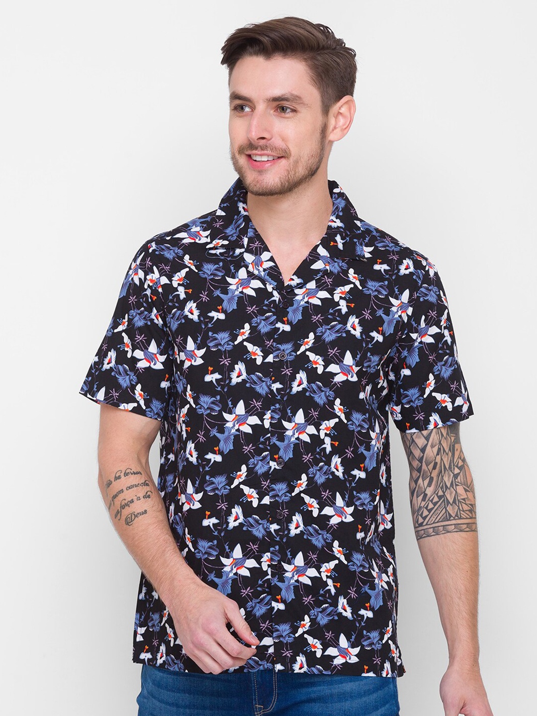 

Globus Men Black Printed Casual Shirt