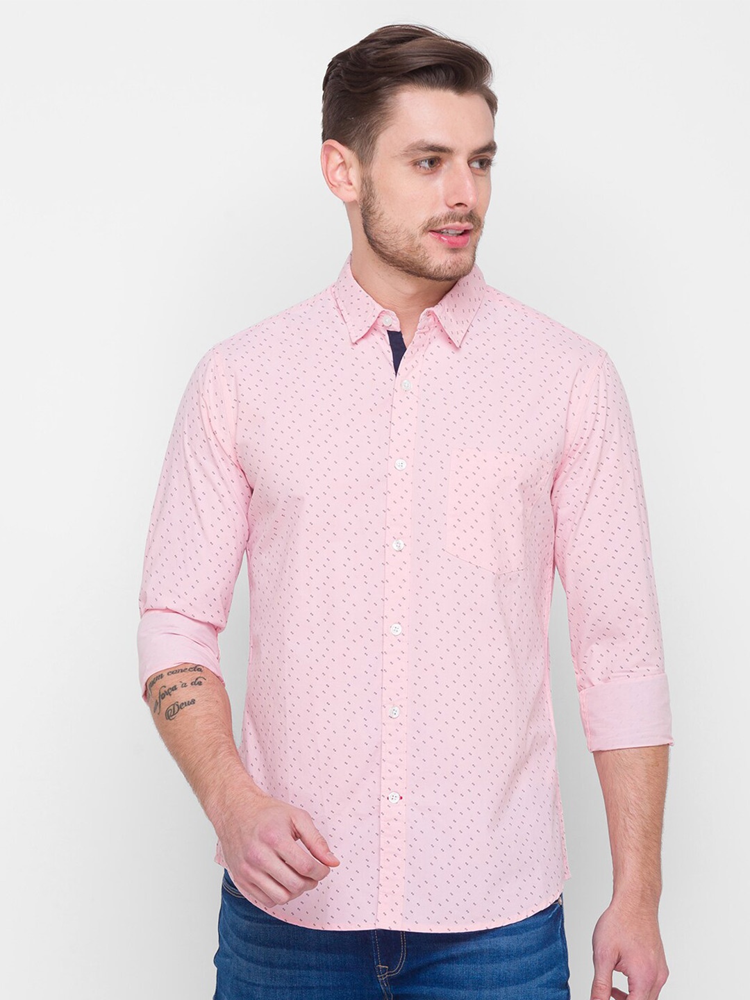 

Globus Men Pink Printed Casual Shirt