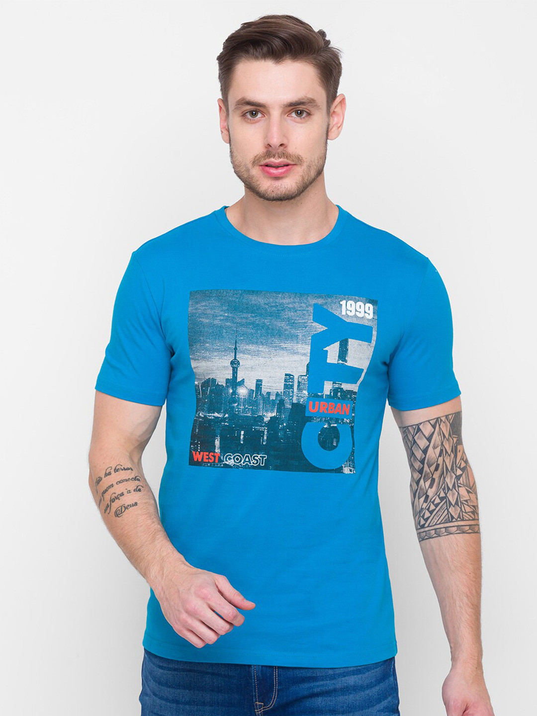

Globus Men Teal Typography Printed Slim Fit T-shirt