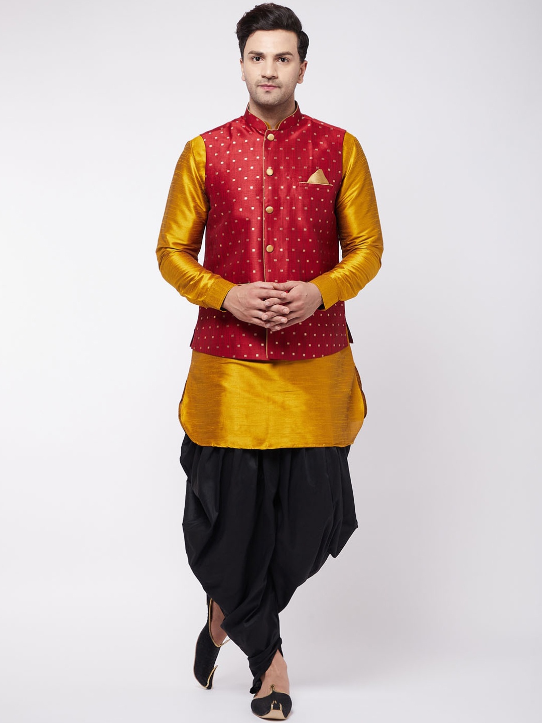 

VASTRAMAY Men Mustard Yellow & Black Layered Kurta With Dhoti Pants & Nehru Jacket