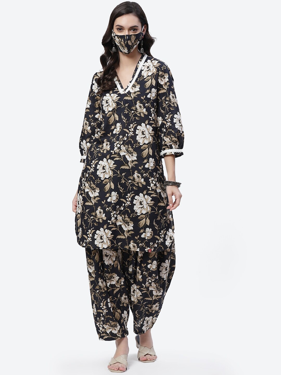 

Biba Women Black Floral Printed Pure Cotton Kurta with Patiala