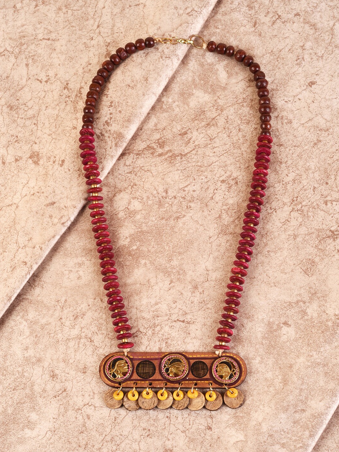 

AAKRITI ART CREATIONS Maroon & Copper-Toned Brass Tribal Dhokra Necklace