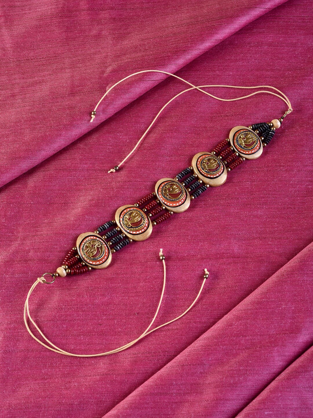 

AAKRITI ART CREATIONS Maroon & Green Brass Handcrafted Tribal Dhokra Necklace