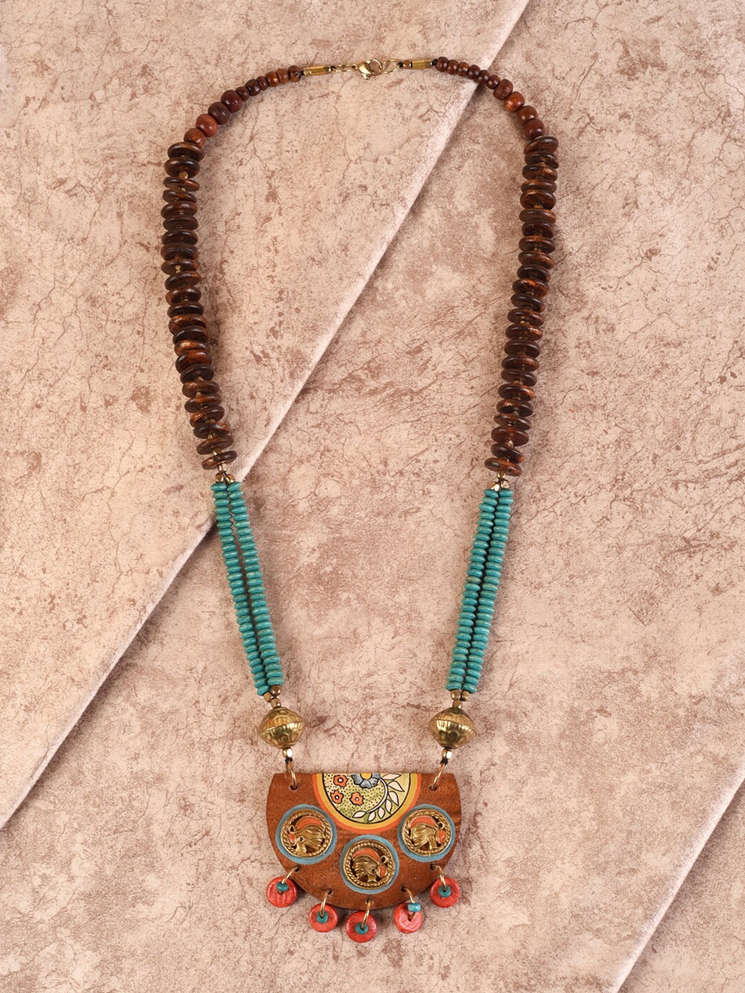 

AAKRITI ART CREATIONS Blue & Brown Brass Dhokra Necklace