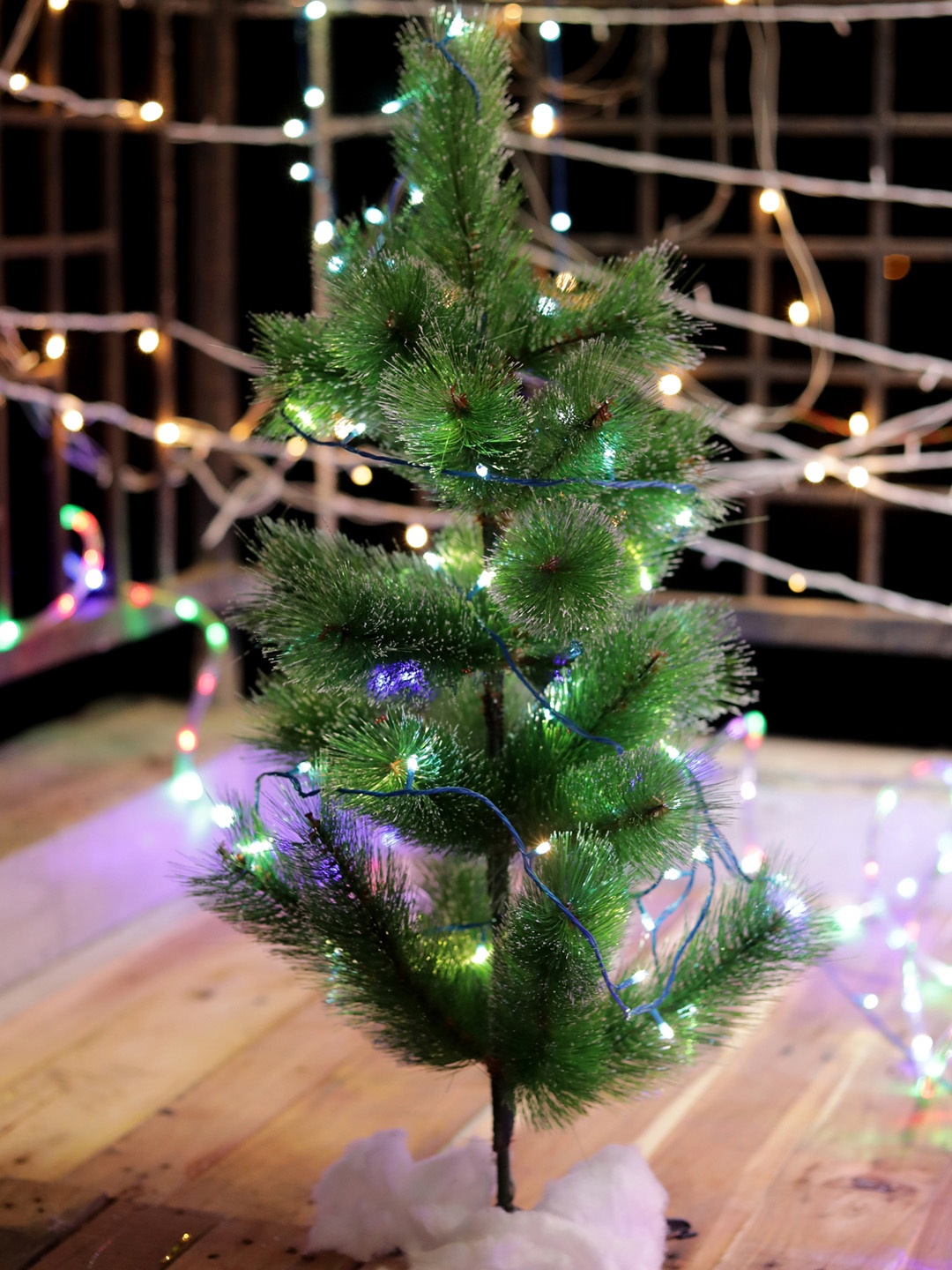 

TAYHAA Green & Black Artificial Christmas Tree Showpiece
