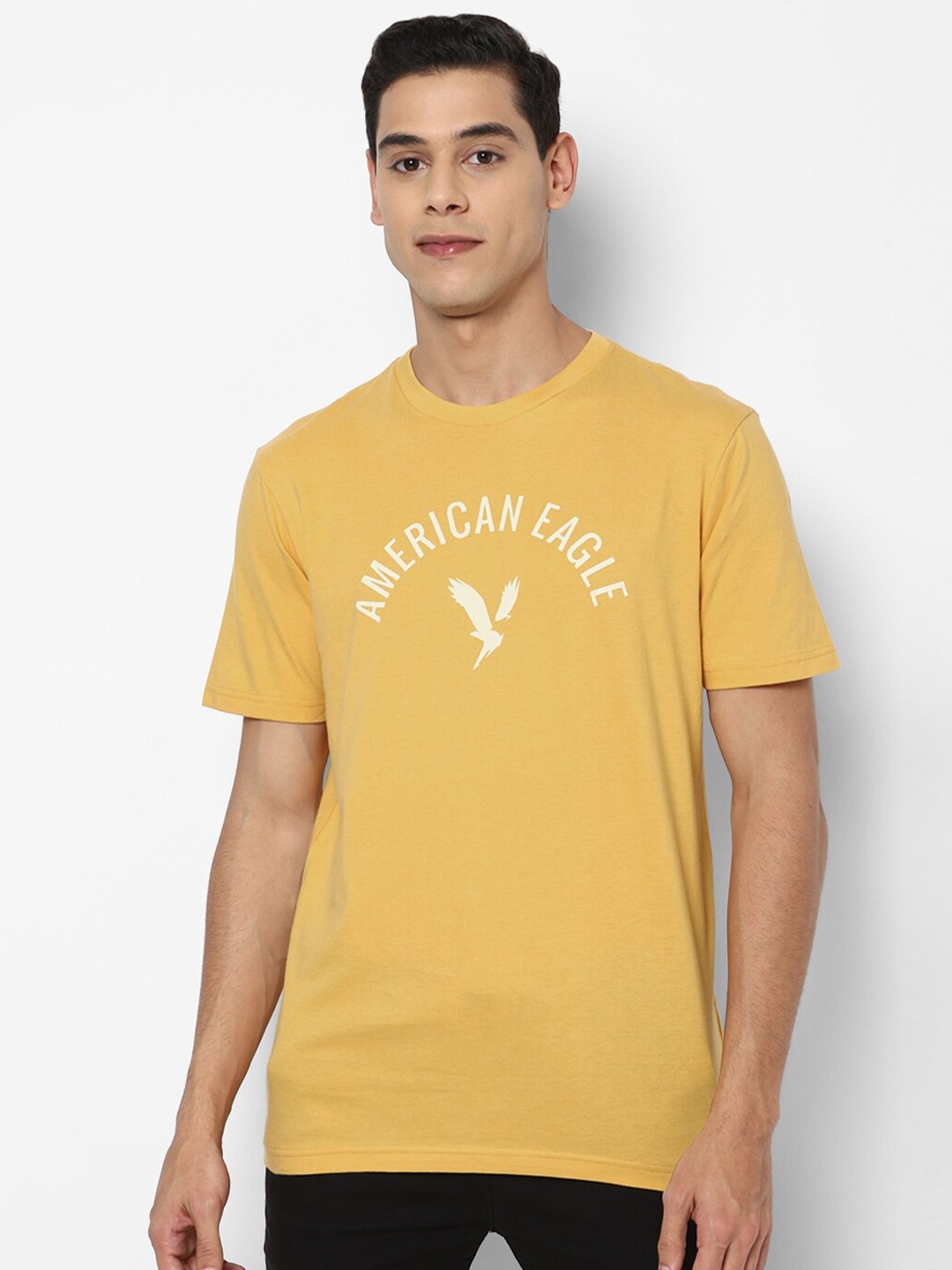 

AMERICAN EAGLE OUTFITTERS Men Yellow Typography Printed Applique T-shirt