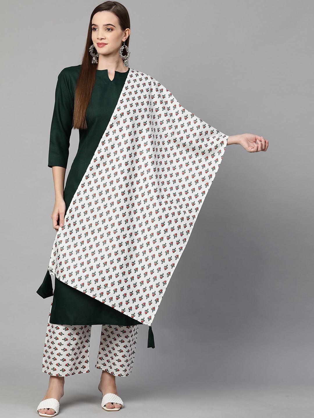 

KALINI Women Green Kurta with Palazzos & With Dupatta