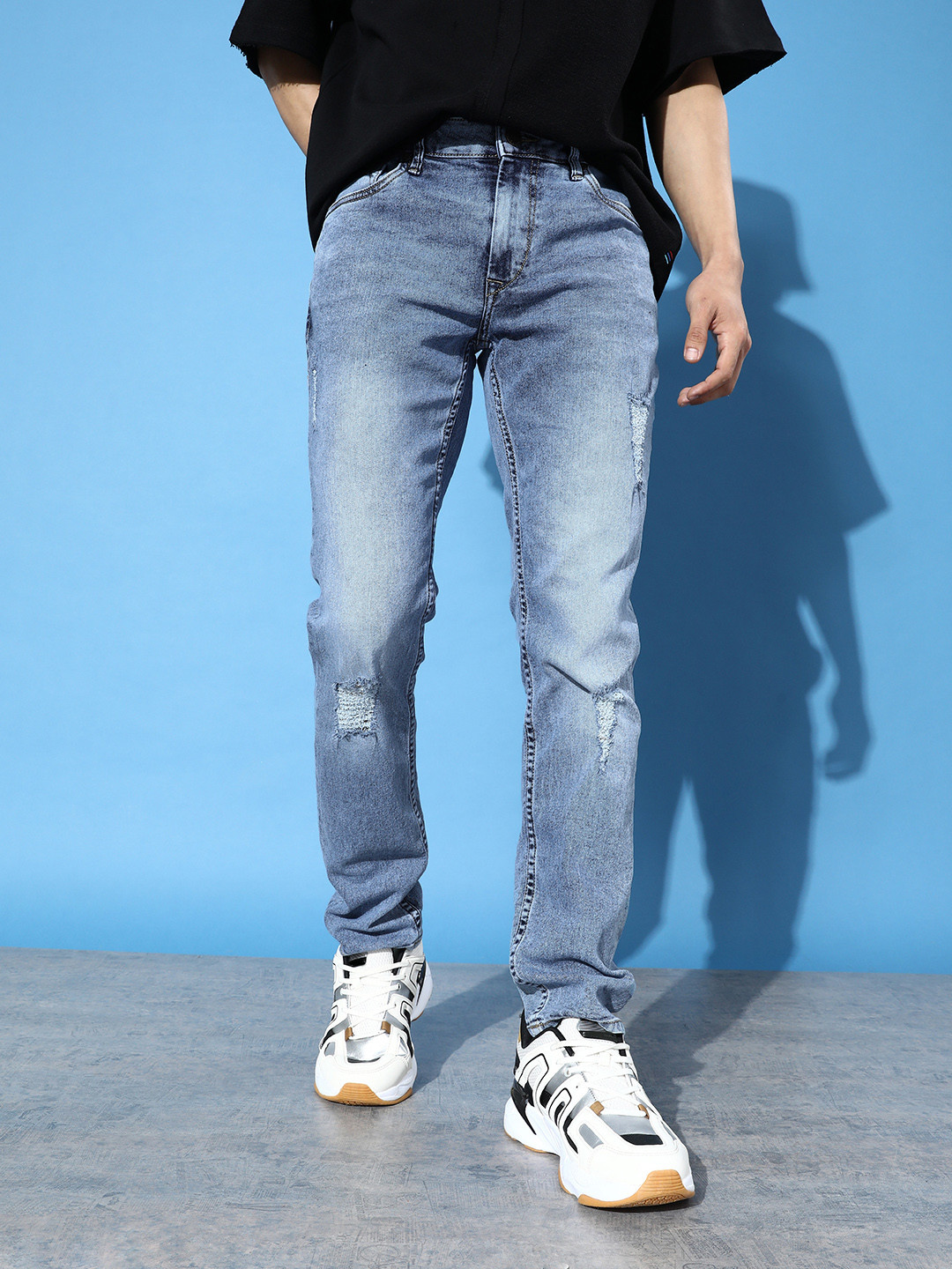 

HERE&NOW Men Deep Blue Nostalgic Back To School Slim Fit Mildly Distressed Jeans