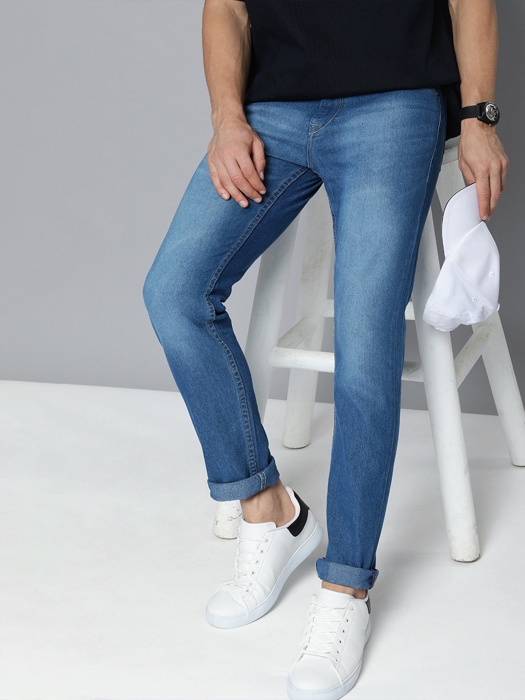 

HERE&NOW Men Blue Slim Fit Heavy Fade Stretchable Jeans