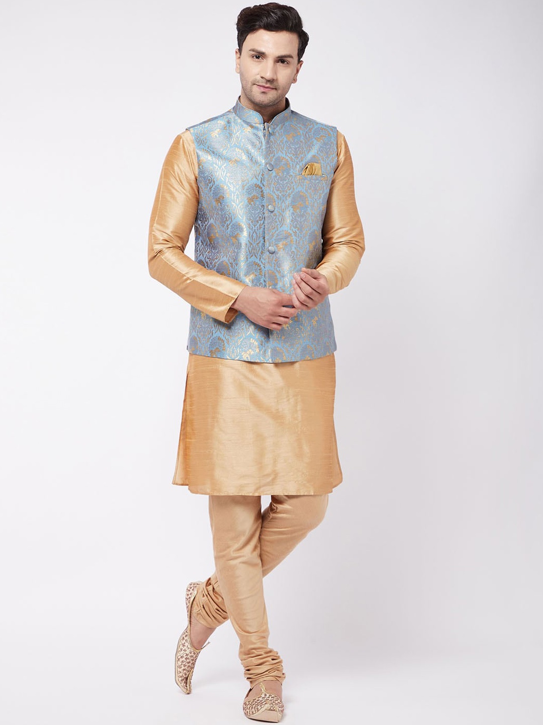 

VASTRAMAY Men Rose Gold-Toned & Grey Kurta with Churidar & Nehru Jacket