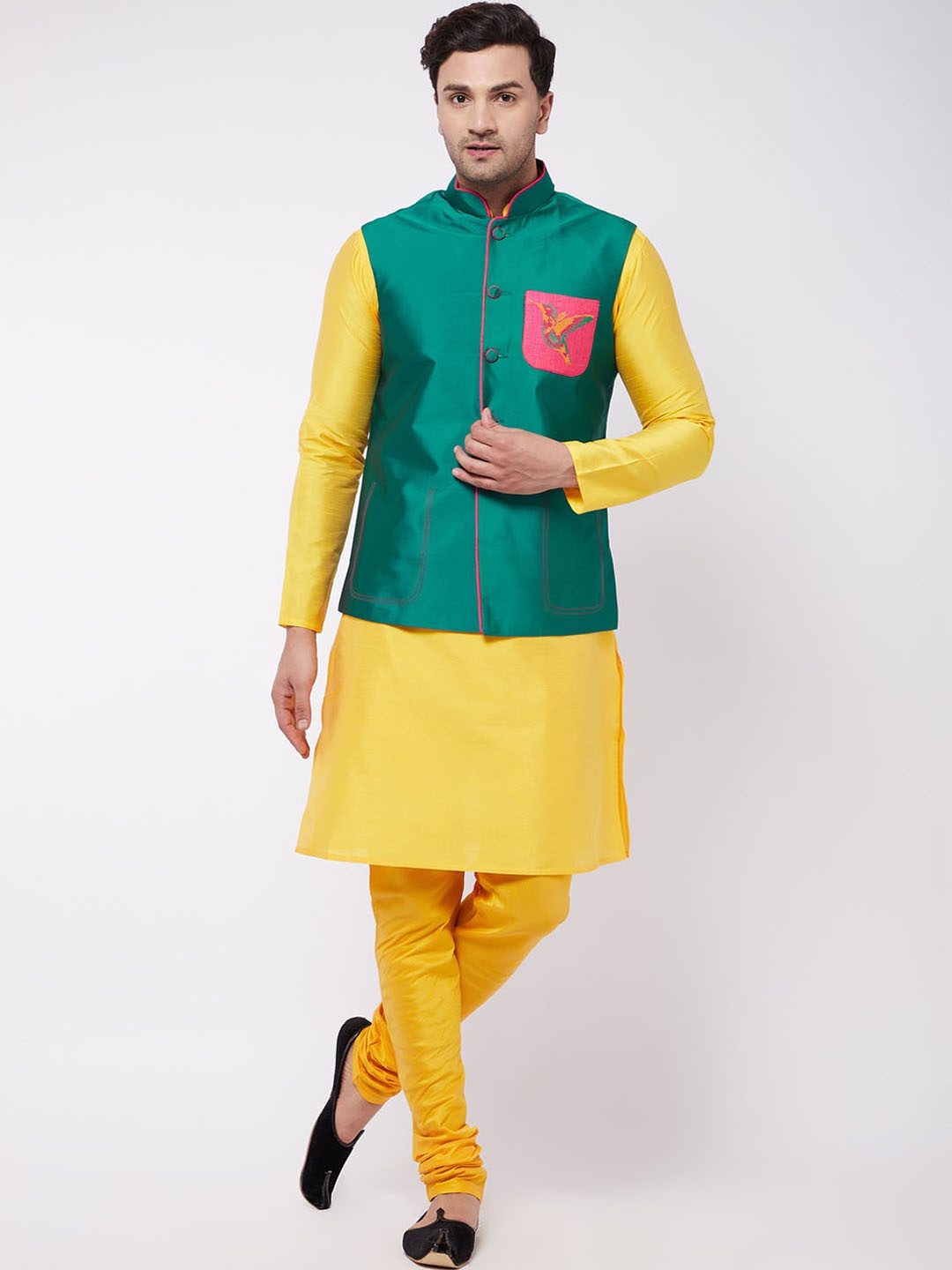 

VASTRAMAY Men Yellow & Green Layered Kurta With Pyjamas