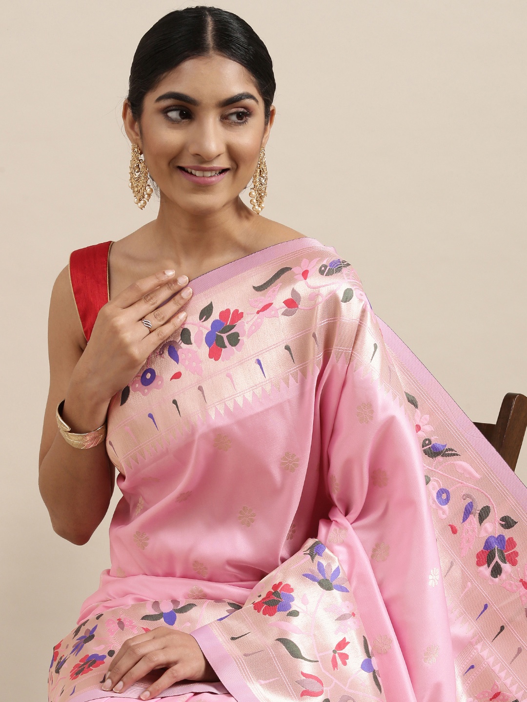 

Mitera Pink & Gold-Toned Ethnic Motifs Silk Blend Saree