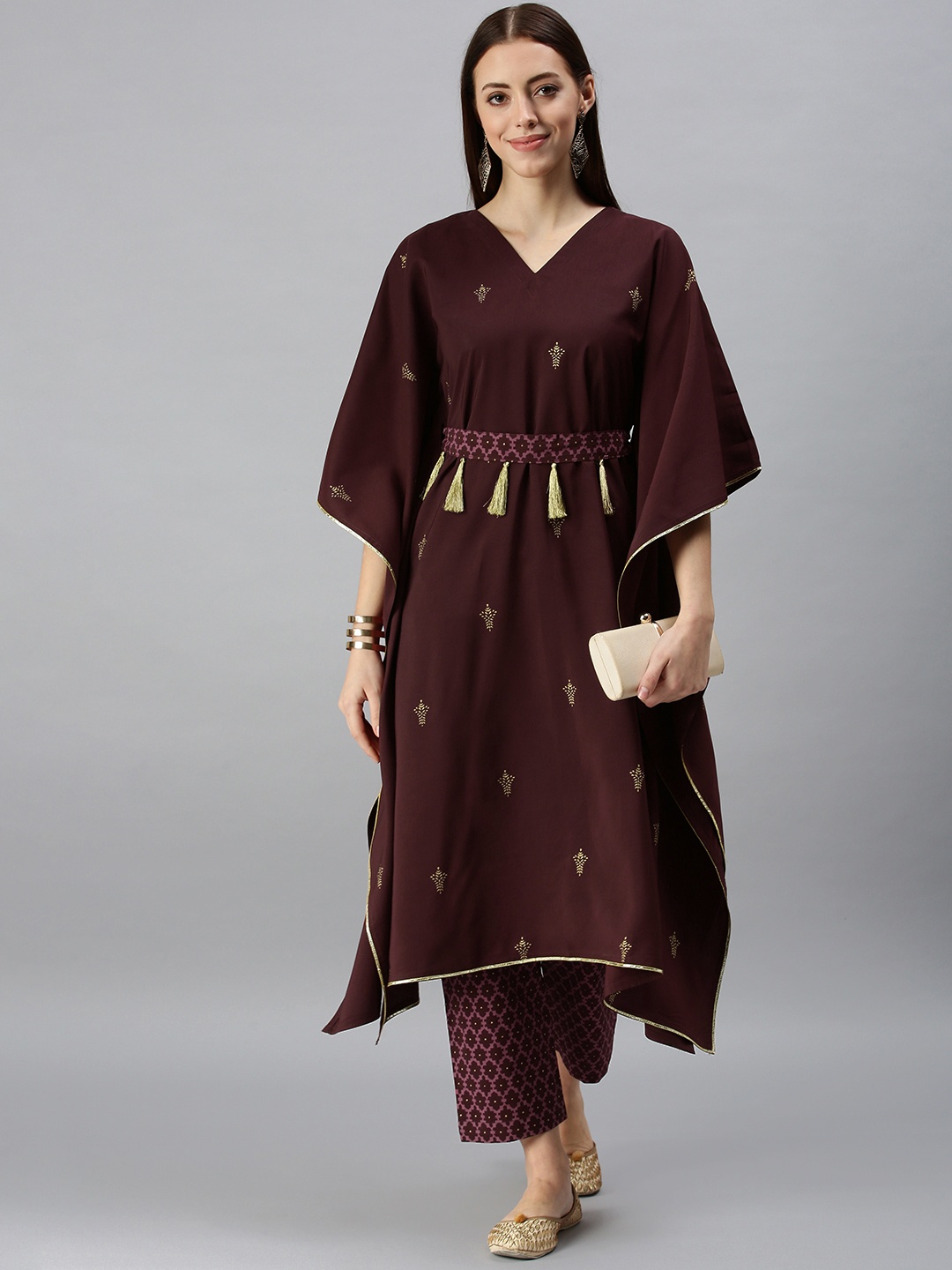

SheWill Women Maroon Ethnic Motifs Printed Kurta with Trousers