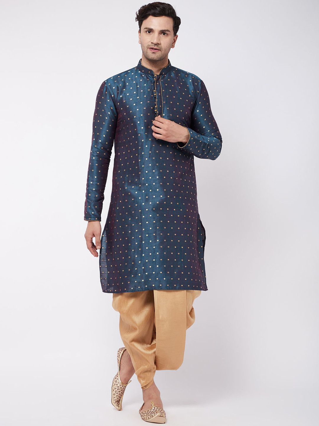 

VASTRAMAY Men Blue Pleated Kurta with Dhoti Pants