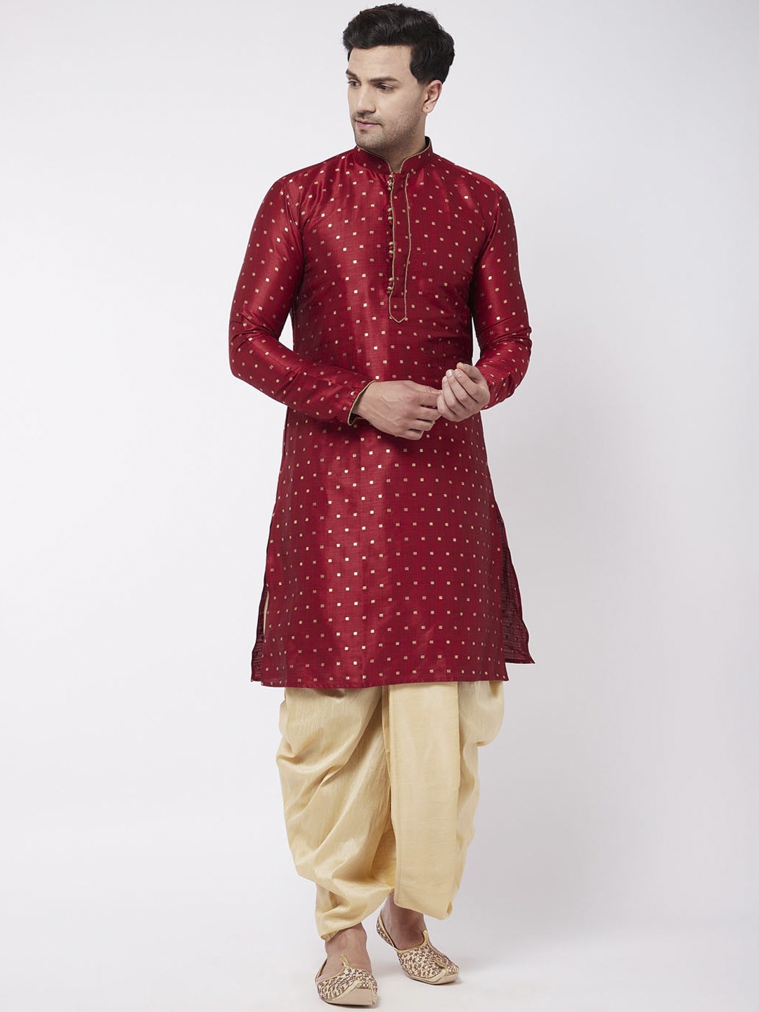 

VASTRAMAY Men Maroon Woven Design Kurta with Dhoti Pants