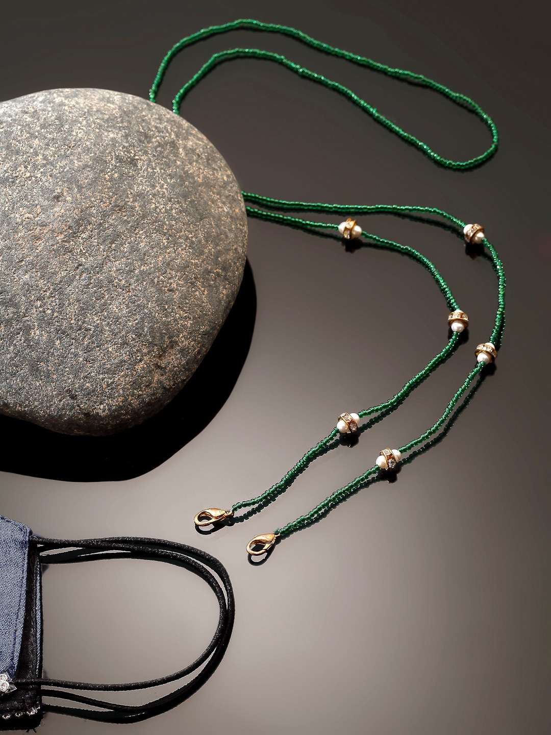 

DUGRISTYLE Green & Gold Toned Beaded Mask Chain