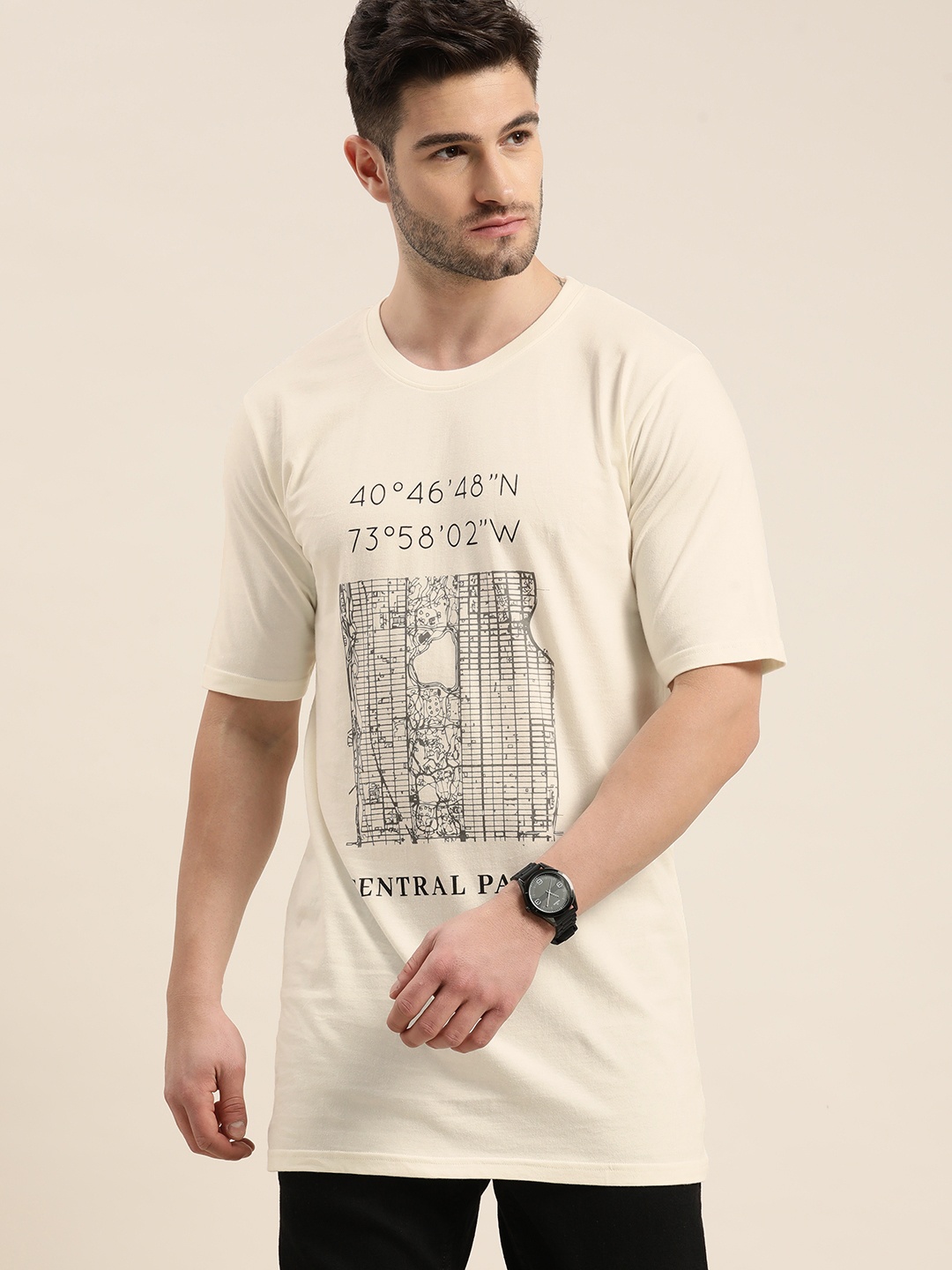 

Moda Rapido Men Off White & Black Printed Longline T-shirt