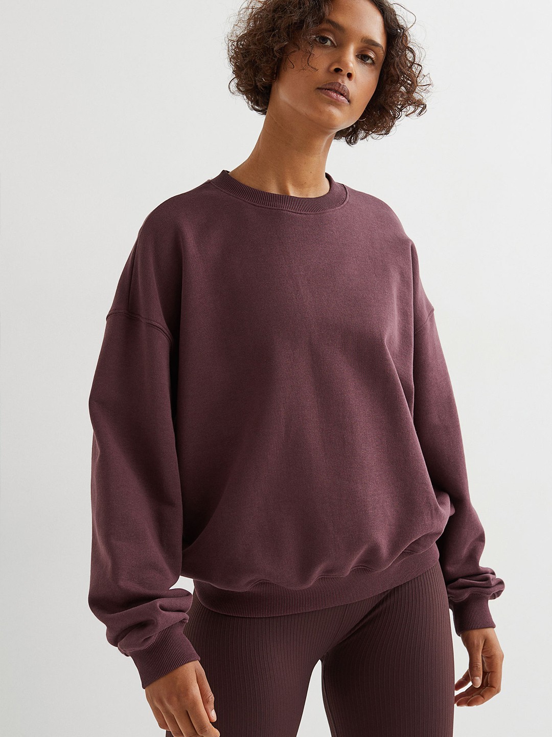 

H&M Women Purple & Red Solid Oversized Sports Top