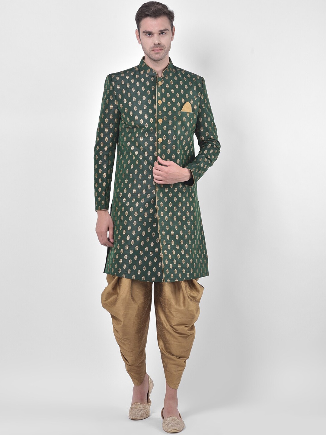 

DEYANN Men Green Woven Design Sherwani Set