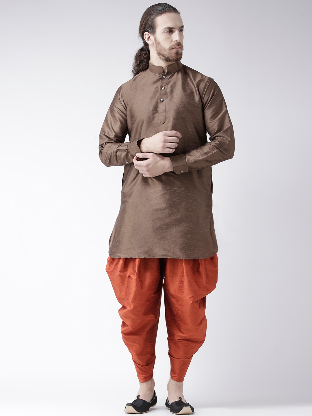 

DEYANN Men Brown Dupion Silk Kurta with Dhoti Pants