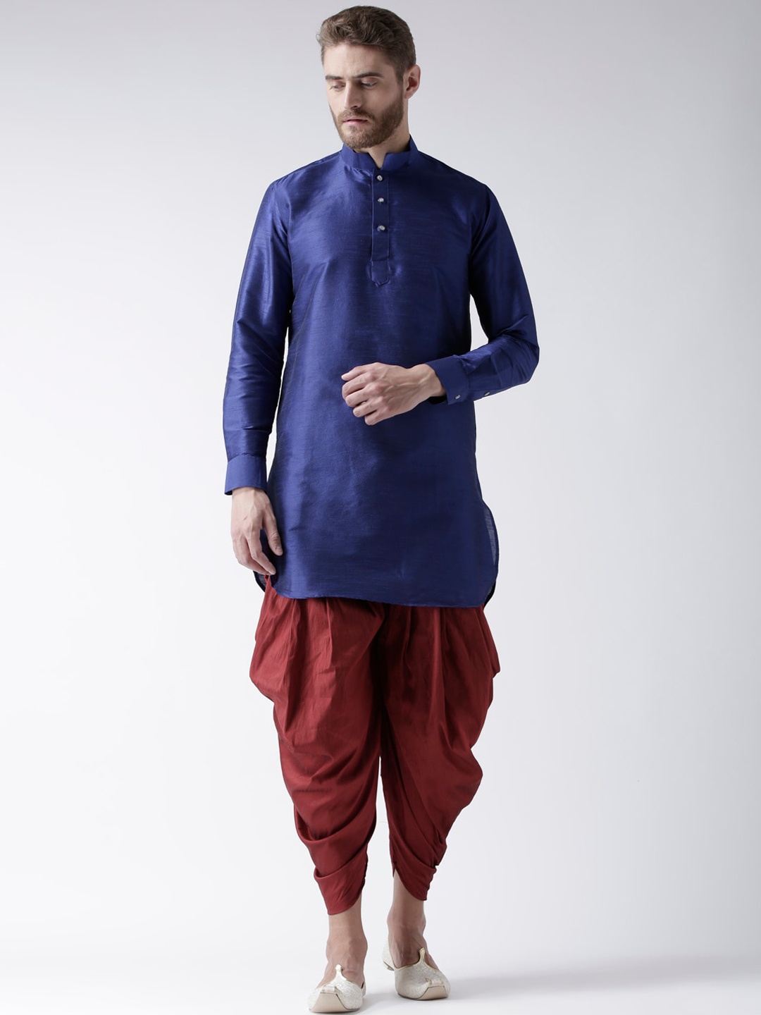 

DEYANN Men Blue Dupion Silk Kurta with Dhoti Pants
