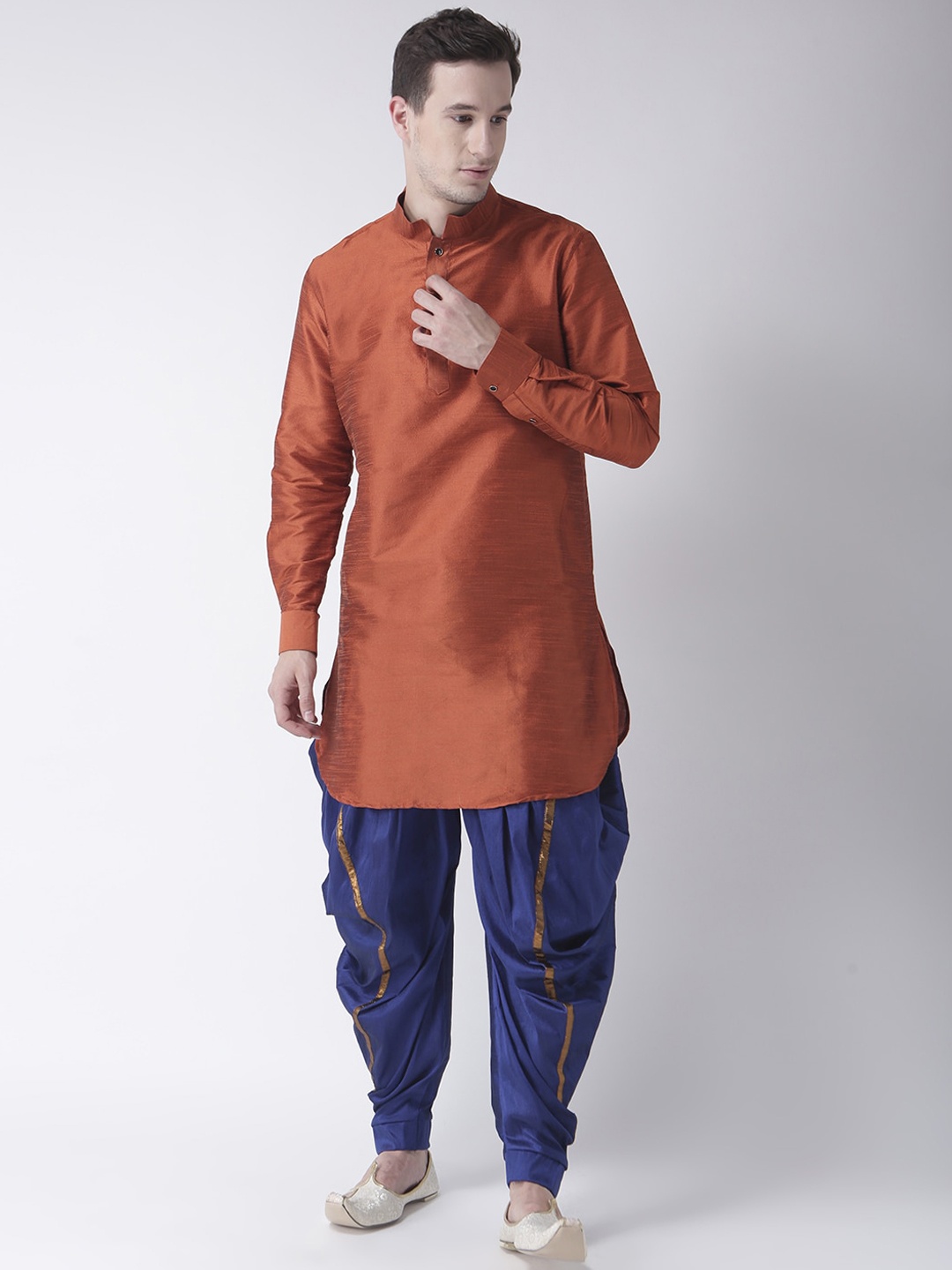 

DEYANN Men Brown Dupion Silk Kurta with Dhoti Pants