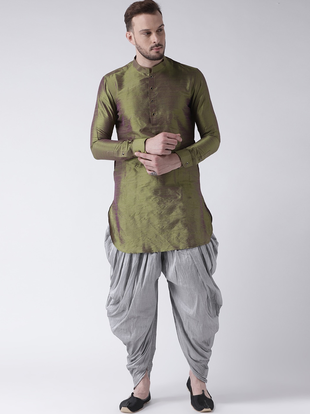 

DEYANN Men Green Dupion Silk Pathani Kurta With Patiala