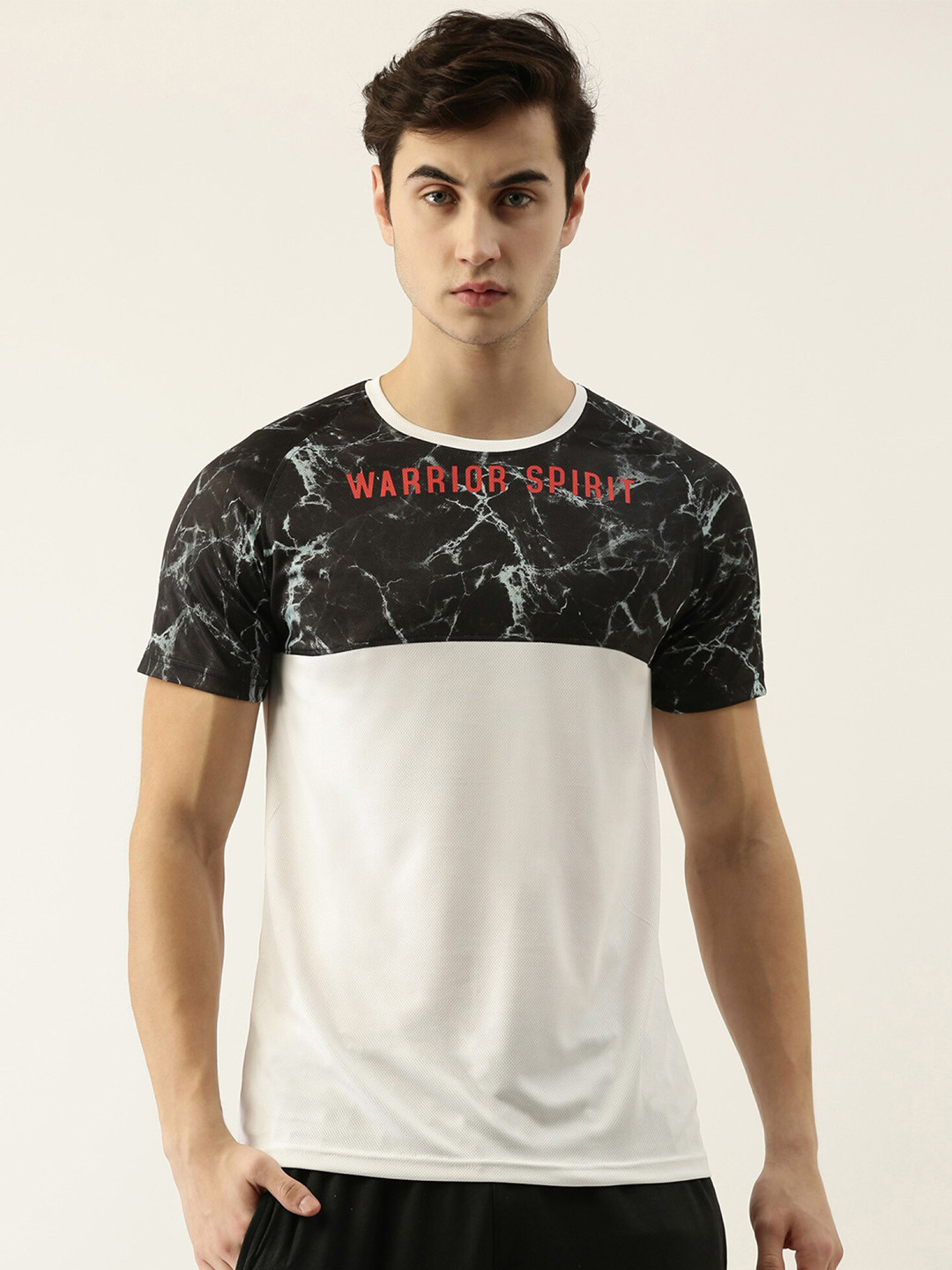 

Maniac Men White & Black Printed Slim Fit T-shirt