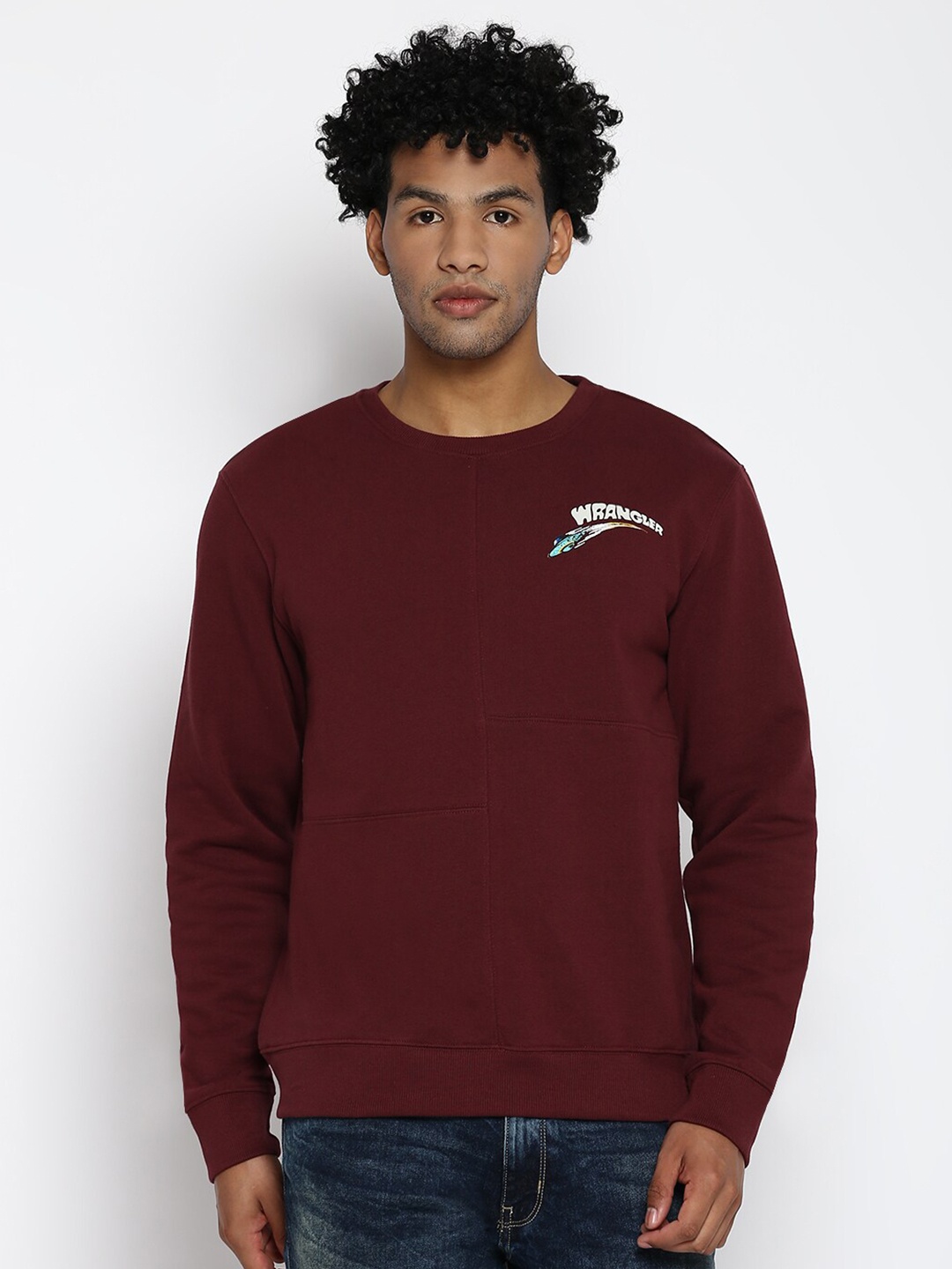 

Wrangler Men Maroon Sweatshirt