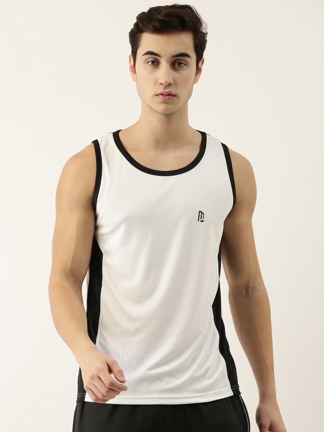

Maniac Men White Applique Slim Fit T-shirt