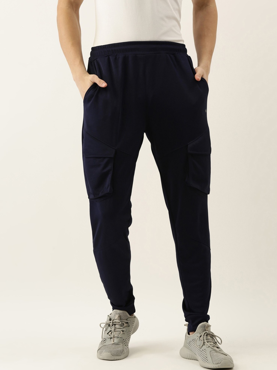 

Maniac Men Navy Blue Solid Slim-Fit Joggers