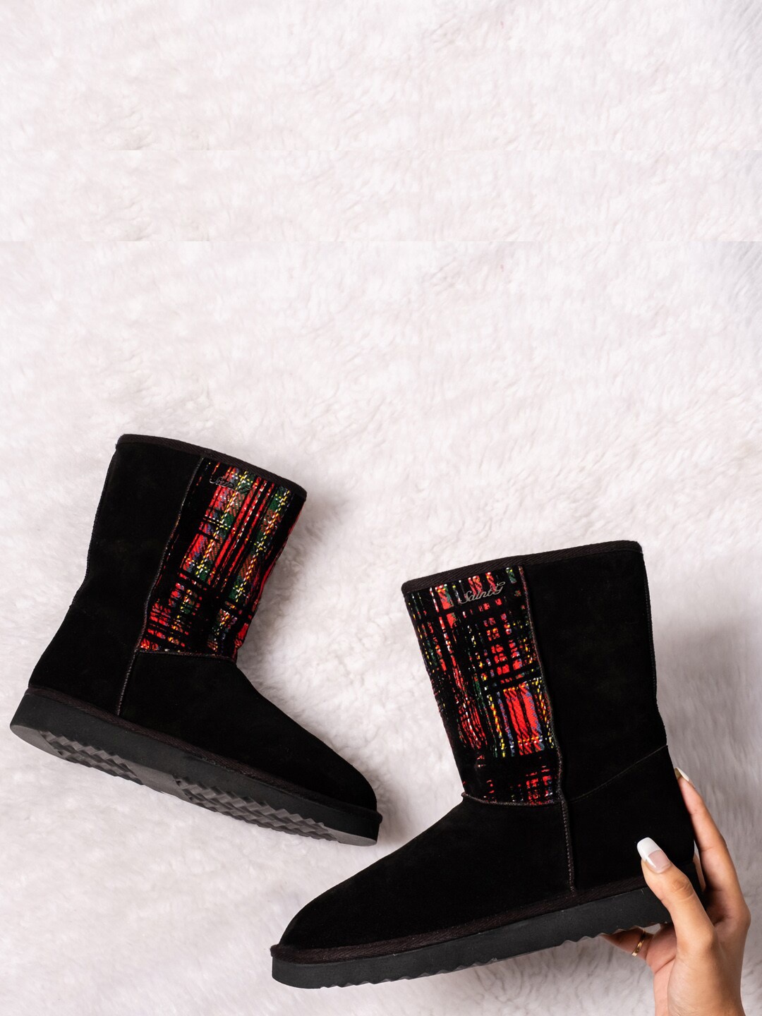 

Saint G Black Striped Suede Flatform Heeled Snug Boots