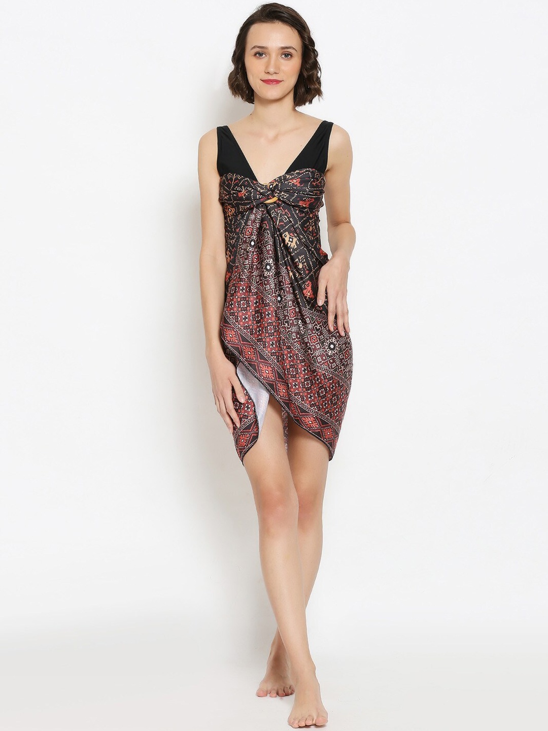 

Dupatta Bazaar Women Black & Beige Printed Sarong