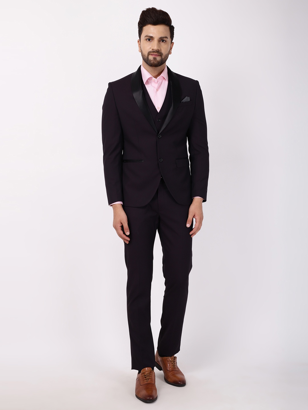

Blackberrys Men Wine Solid Slim-Fit Tuxedo 3-Piece Formal Suit, Maroon